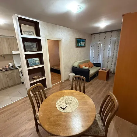 Daire Perisic Lux Obrenovac, Sa Parkingom *