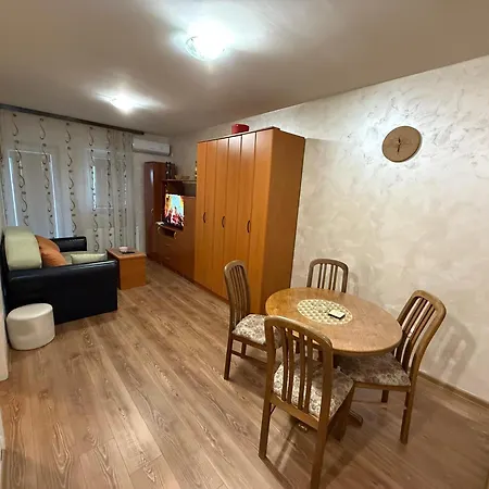 Perisic Lux Obrenovac, Sa Parkingom * Obrenovac (Belgrade)