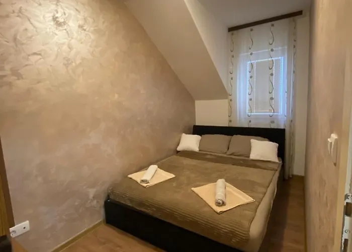 Perisic Apartman Obrenovac, Sa Parkingom Obrenovac (Belgrade)